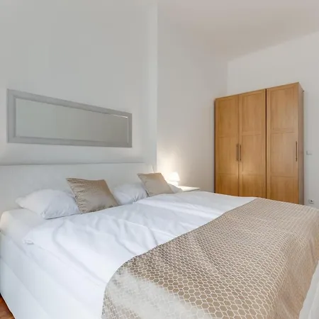 Luxury Riverside In The Center Of Apartment Prag