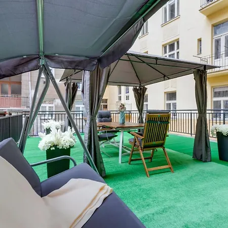 Luxury Riverside In The Center Of Apartment Prague