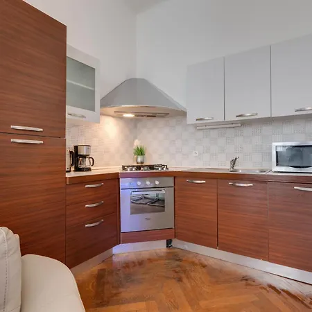 Apartment Luxury Riverside In The Center Of