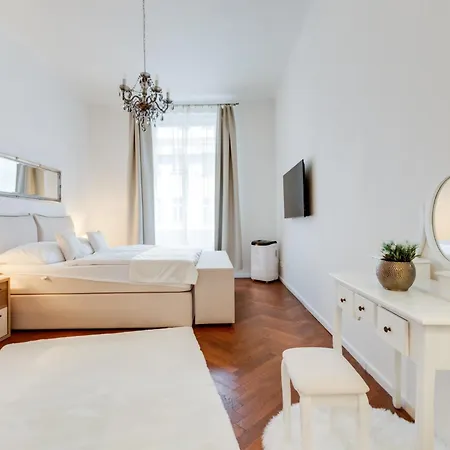 Apartment Luxury Riverside In The Center Of