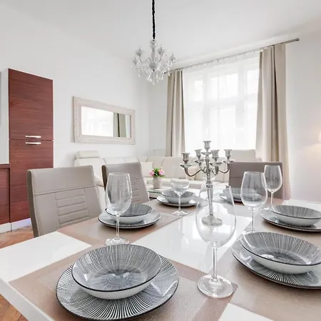 Luxury Riverside In The Center Of Апартаменты *