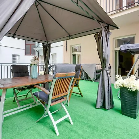 Luxury Riverside In The Center Of Апартаменты