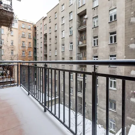 Апартаменты Luxury Riverside In The Center Of Прага